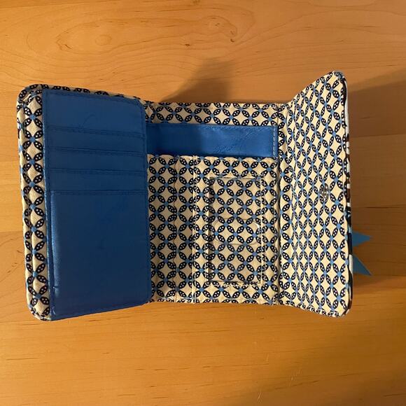 Vera Bradley Bali Blue Trifold Wallet Floral Paisley Quilted Cotton Retired Boho - Picture 3 of 5